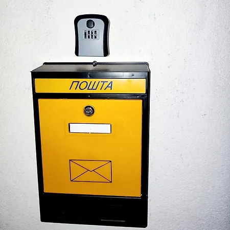 New Modern Duplex With Free Parking Apartament