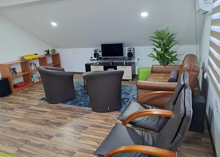 New Modern Duplex With Free Parking Apartamento *