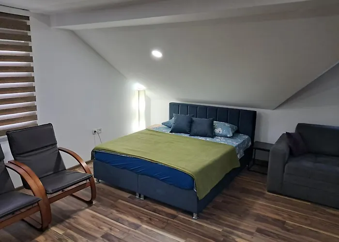 Apartamento New Modern Duplex With Free Parking *